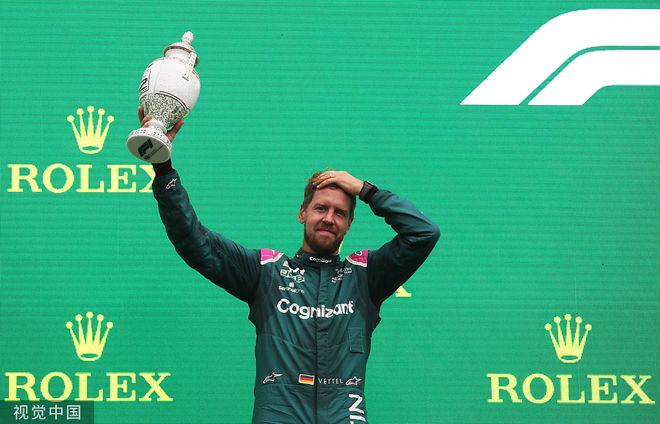 阿斯顿马丁绝杀威廉姆斯，塞恩斯带队取胜