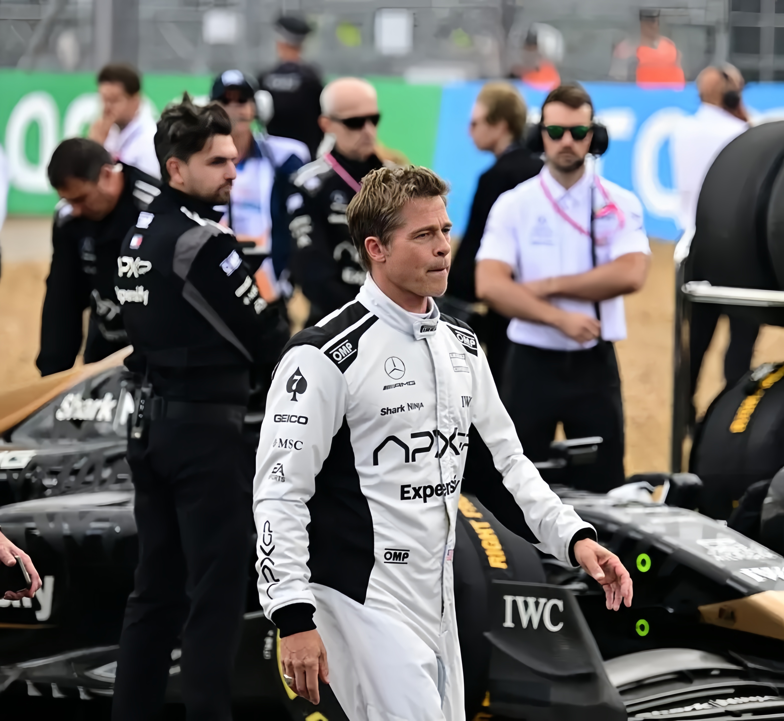 法拉利横扫阿斯顿马丁，皮亚斯特里统治全场