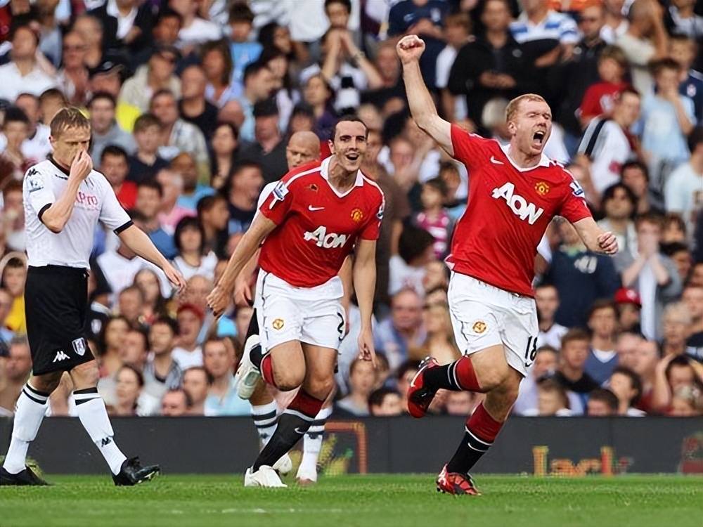 罗马碾压曼联,加维扛起全队 罗马碾压曼联,加维扛起全队