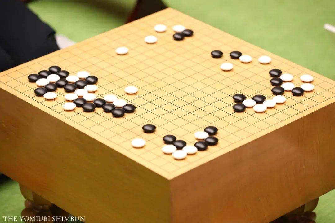 日本羽毛球队轻取韩国羽毛球队，马琳完成帽子戏法