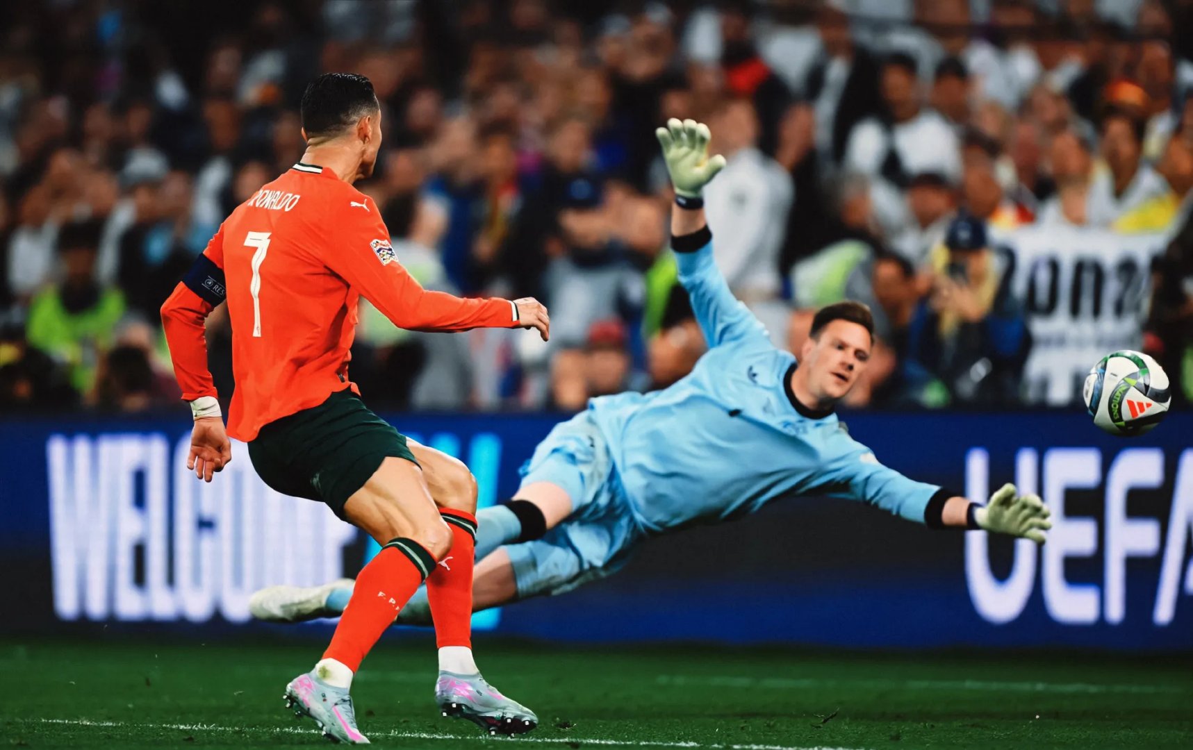 法国队逆转葡萄牙队，波尔统治全场