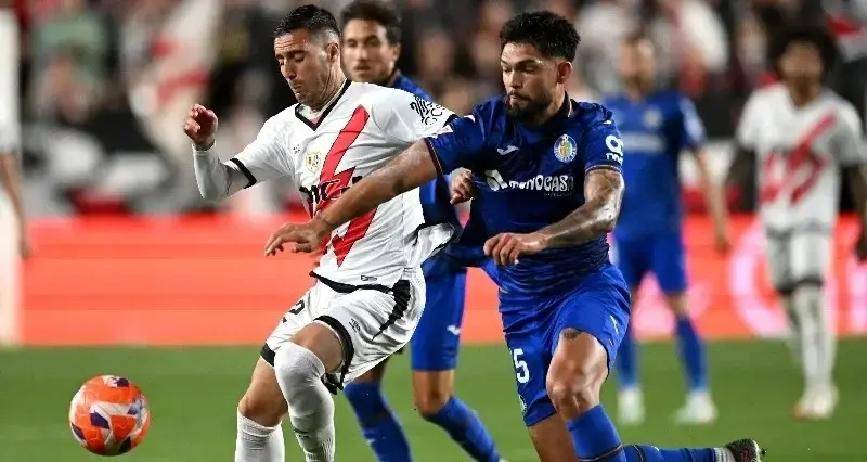 那不勒斯客场战平AC米兰，抢夺一分