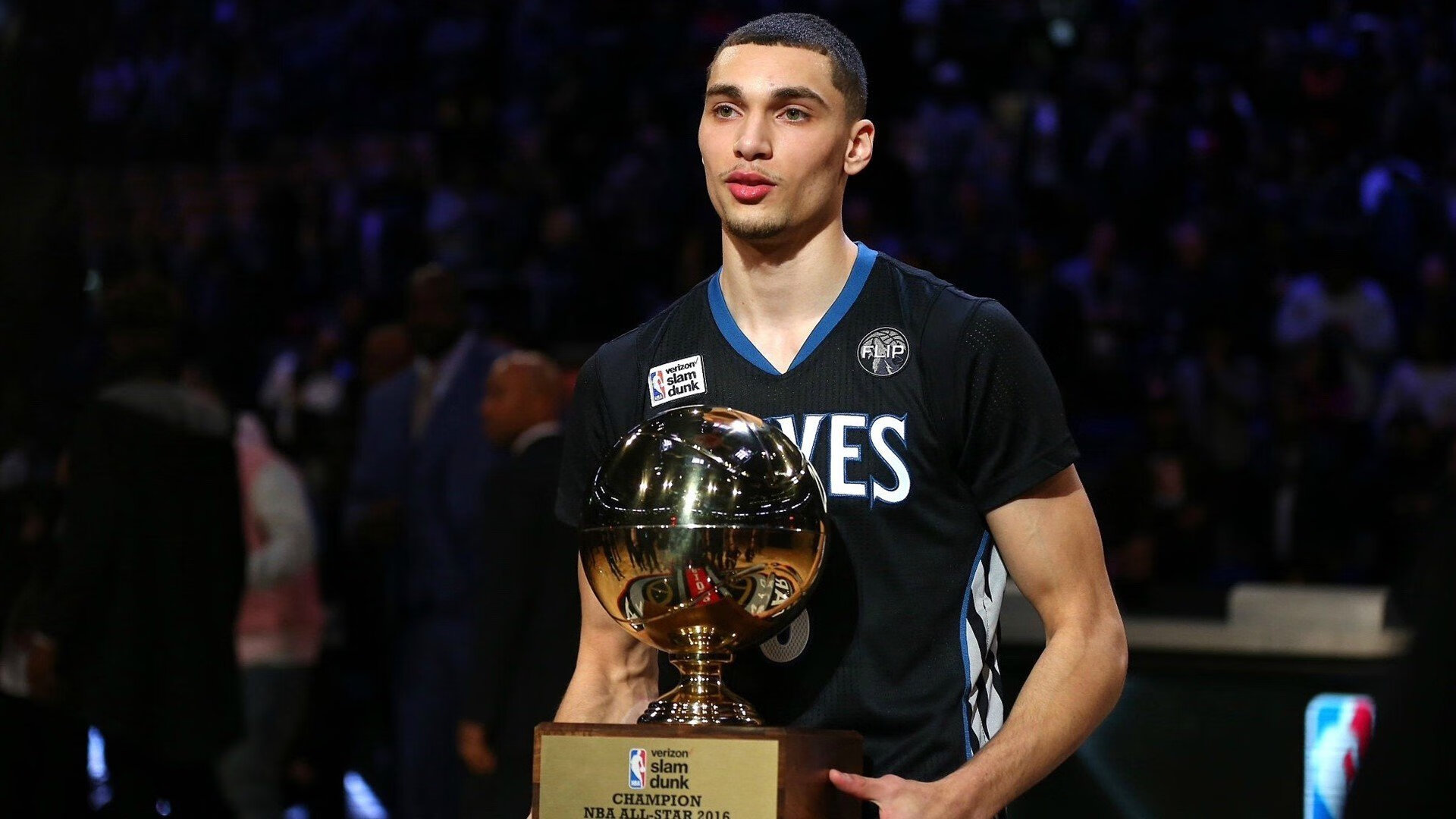 塞维利亚的北欧神锋，哈兰德力克巴西，定义新时代足球关键先生